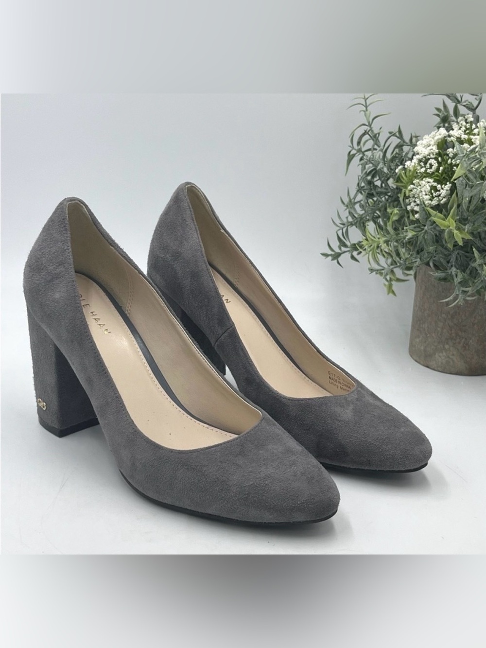 Cole Haan Alana Gray Suede Block Heel Pumps Size 8 NWT